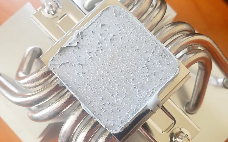 How to Clean Dried Thermal Silica Gel?