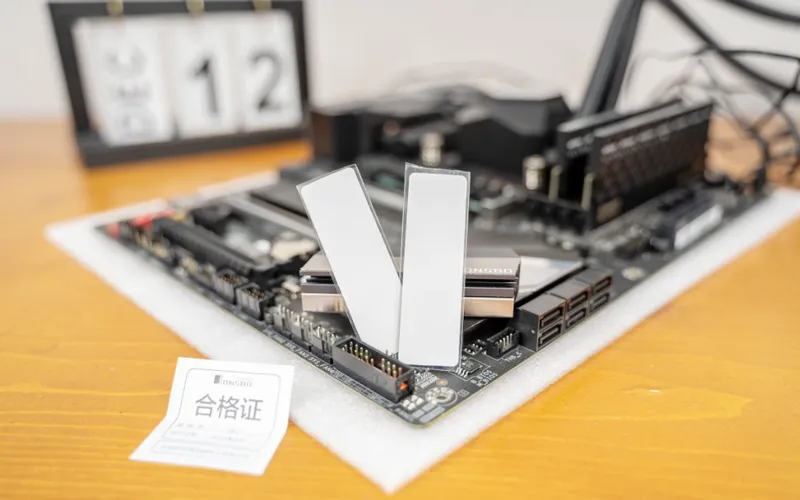 Should I Put a Thermal Interface Pad on M.2 SSD?