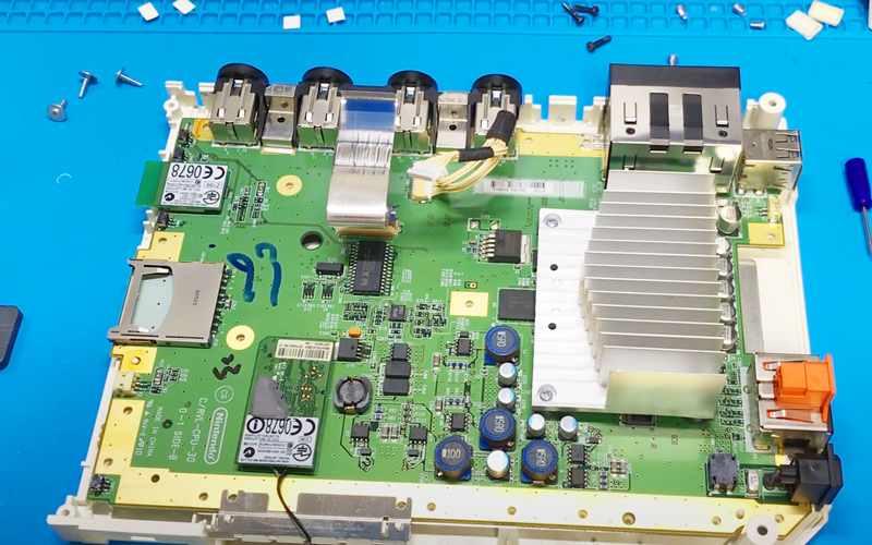 What Are the Benefits of Using Thermal Paste over a Thermal Pad in a Wii Console?
